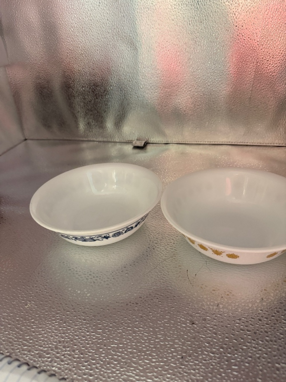 Vintage 2 Corelle Vitelle Glass Bowls